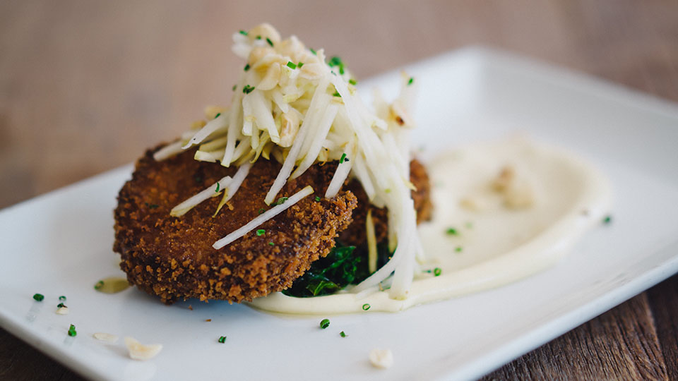 Plate of crab cakes made at the Aberdeen Tavern